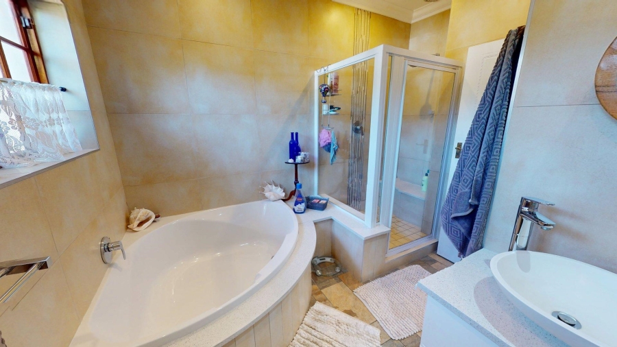 4 Bedroom Property for Sale in Walmer Eastern Cape